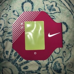 Nike iPhone arm band NEW
